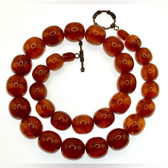 Vintage Gorgeous Amber Lucite Large Beaded Statement Necklace 24” - Picture 8 of 9